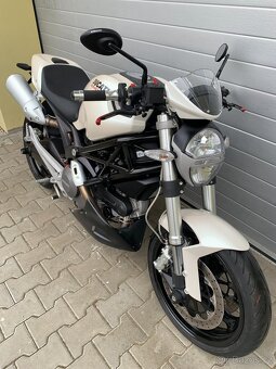 Ducati Monster 696 - 3