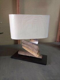 NOVÁ STOLNÍ LAMPA Z PŘÍRODNÍHO DŘEVA ARTLAMP - 3