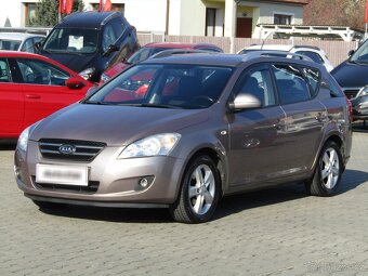 Kia Ceed 1.6CRDi ,  85 kW nafta, 2008 - 3