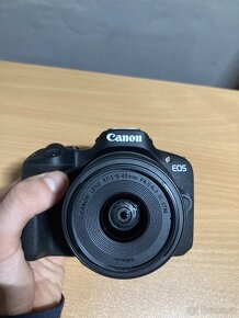 Bezzrcadlovka CANON EOS R50 + Příslušenství - 3