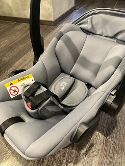 Autosedačka Britax Römer Baby-Safe Core Frost Grey - 3