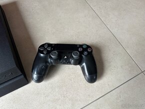 PLAYSTATION 4 1TB CUH - 1216B - 3