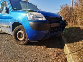 Citroën berlingo benzín 1.4 rok 2003 - 3