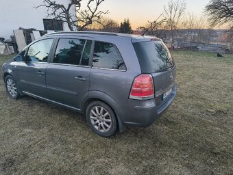 Opel Zafira 1.9 CDTI 169tis KM 7 míst - 3