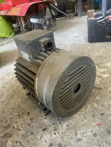 Motor 380v 0,75kw 940/min - 3