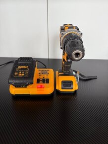 DeWALT Aku kompaktní vrtací šroubovák DCD771-TOP STAV - 3