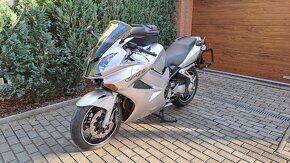 Honda VFR 800 LeoVince TOP výměna - 3