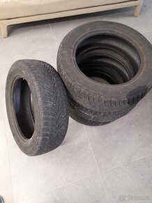 Zimní pneu NOKIAN 185/60 R15 88T XL - 3