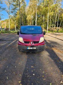 Renault Traffic 2,5 107 kw long - 3