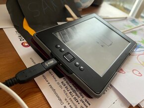 Rozbití - pro opravy - Kindle 4 model D01100 - 3