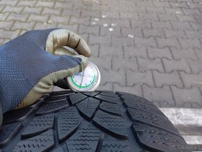 235/55/18 zimní pneu dunlop - 3