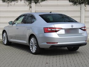 Škoda Superb 2,0 TDi DSG 4x4 Style Plus+ odv.sed. ČR 1.maj C - 3