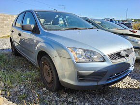 Ford Focus 2006 1,8TDCI 85kW KRASNY ANGLIE, dily z auta - 3