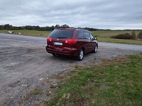 MPV Toyota Sienna 3.5 V6 4x4 7 míst LPG 260 koní - 3