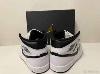 Nike Air Jordan 1 Mid White Black - 3