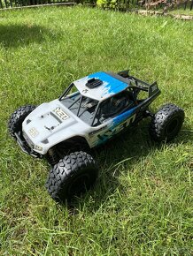 Axial yeti - 3