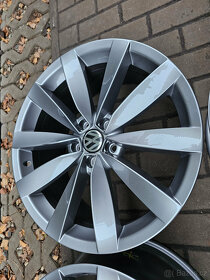 ALU kola disky VW 5x112 R19 Passat CC Lugano ET41 - 3