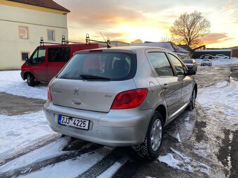 Peugeot 307 - 3