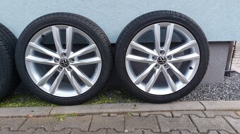 Alu kola 5x100 r17 originál Pamplona vw Polo letní pneu - 3