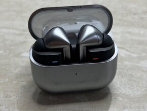 Samsung Galaxy Buds 3 Pro - 3