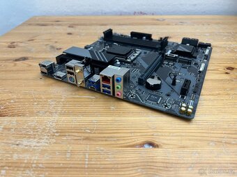 GIGABYTE B650M D3HP AX  Socket AM5 Funkční,Záruka - 3