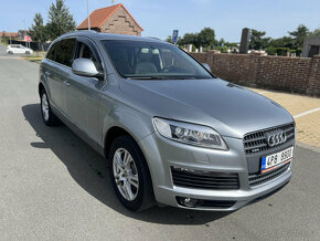 Audi Q7 3.0tdi 171kW •340tis/km•Původ CZ•7míst k sezení - 3