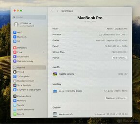 MacBook Pro 15” 2018 /16GB/Intel i7/256GB SSD/Záruka - 3