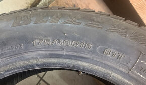 Prodám zimní pneu 175/60/R15 Bridgestone Blizzak - 3