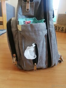 Přebalovací taška/batoh včetně integrované postýlky - 3