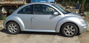 VOLKSWAGEN - 9 C - NEW BEETLE - 3