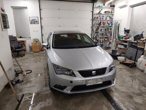 SEAT Leon kombi 1.6 TDI 81KW havarované - 3