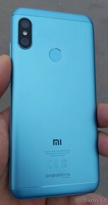 Xiaomi Mi A2 Lite Dual Sim 4gb/64gb Modrý + SLUCHÁTKA - 3