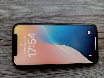 iPhone XS - 3