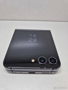 Samsung Galaxy Flip5 5G 512GB - 3