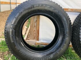 BRIDGESTONE BLIZZAK W810 205/75 R - 3