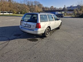 Volkswagen Golf 1.6i - 3