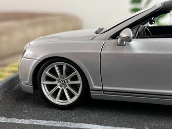 1:18 BENTLEY Continental Supersport Cabrio - Bburago - 3