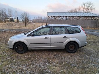 FORD FOCUS kombi, benzín 1.6/85kW, 2005 - 3