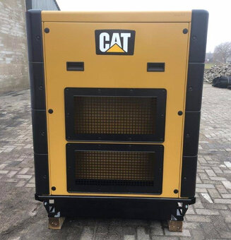 110 KWA. Caterpillar DE110E2 - 3