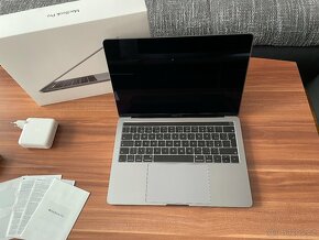 Apple MacBook Pro 2019 Space Grey - 3