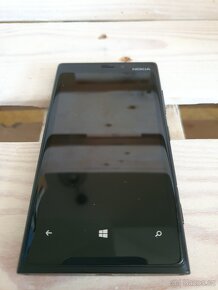 Pro sběratele Nokia Lumia 920, horší nabíjecí port. - 3