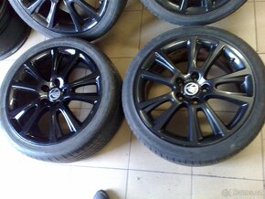 alu kola 5x112 r18 original škoda 225/40/18 - 3