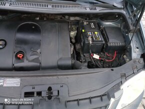 Prodám Volkswagen Touran 1.6FSI 85KW - 3