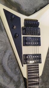 Jackson JS32 Rhoads AH Ivory B-Stock - 3