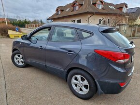 Hyundai IX 35 2.0 benzin - 4x4 - - 3