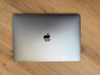 MacBook Air 13,3" vesmírně šedý - 3