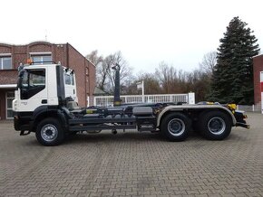 Iveco Trakker 6x4 / Abrol nosič kontejnerů / Euro 5 / 196tkm - 3