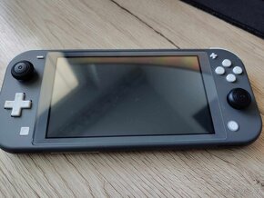 Nintendo Switch LITE - 3