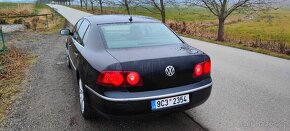 2010 VW Phaeton, čtyřmístný, modro-béžový Individual inter. - 3