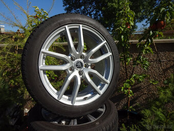 Superb III + Passat B8 - zánovní zimní alu kola 18" 5x112 - 3